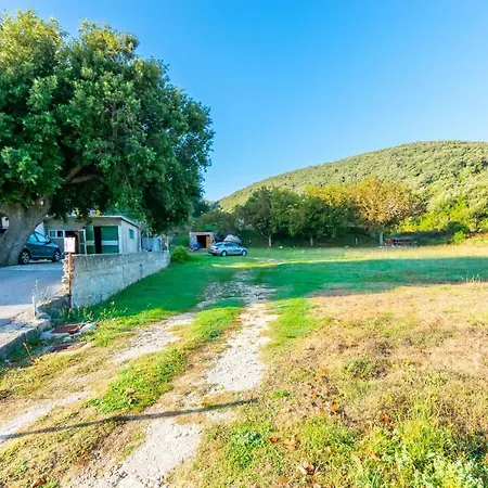 Slavko R Apartment Supetarska Draga
