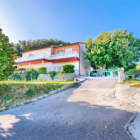 Apartman Slavko R Supetarska Draga